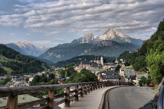 Lockstein with a view of the Berchtesgaden market and the Watzmann mountain Lockstein with a view of the Berchtesgaden market and the Watzmann mountain