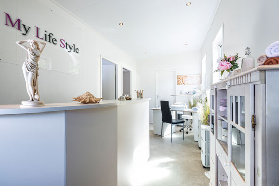 Massagen & Kosmetik Innenraum  Massagen & Kosmetik Innenraum